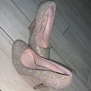 Rose gold bejeweled heals